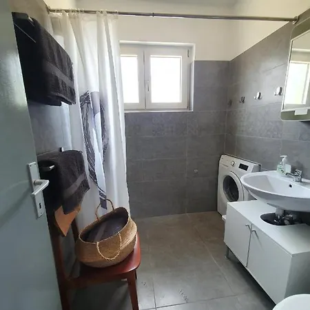 House Liberat